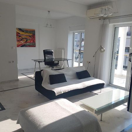 Nn Larisa Deluxe Apartment Екстериор снимка